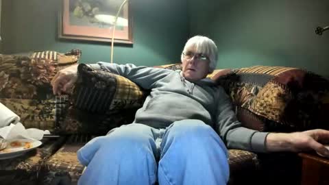 Snapshot of dug38 chatting on March 2026 02:04:02 AM Doug online show from March 2026 02:04:02 AM