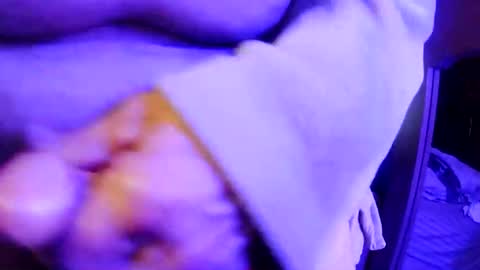 Snapshot of duh541228490531 chatting on February 2025 06:43:02 AM nomadjon online show from February 2025 06:43:02 AM