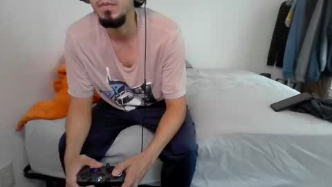 Snapshot of duke_thick chatting on November 2025 05:00:01 PM duke_thick online show from November 2025 05:00:01 PM