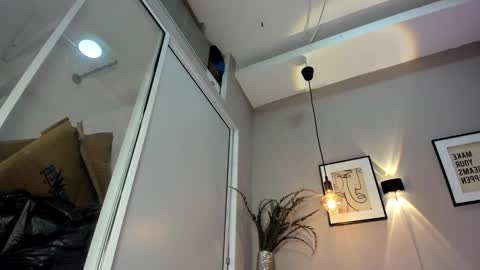 dulce__fiore07 online show from October 2025 12:22:02 PM