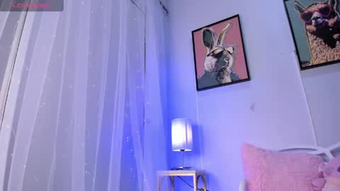 Snapshot of dulce__fiore07 chatting on June 2026 12:11:01 PM dulce__fiore07 online show from June 2026 12:11:01 PM