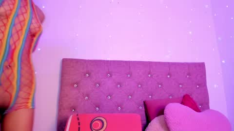 Snapshot of dulce_brown01 chatting on April 2026 12:05:02 PM Dulce online show from April 2026 12:05:02 PM