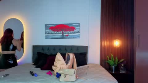 Snapshot of dulce_charlottee chatting on May 2026 07:20:02 PM DULCE online show from May 2026 07:20:02 PM