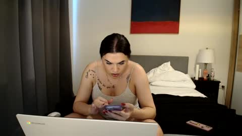 Dulce Maria online show from May 2026 03:32:01 PM