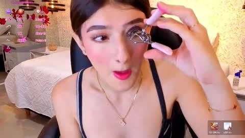 dulce_isabel_ online show from February 2026 03:11:01 AM