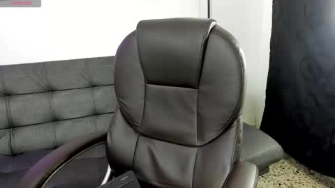 Kitty online show from November 2025 03:34:01 AM