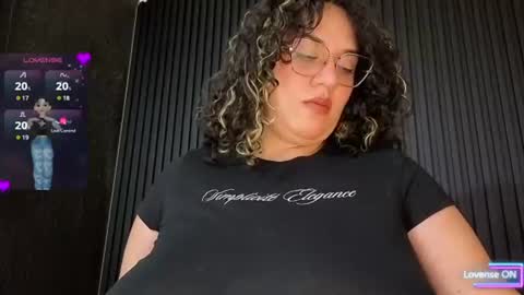 Snapshot of dulce_lf chatting on June 2026 05:28:01 AM DULCE LF online show from June 2026 05:28:01 AM