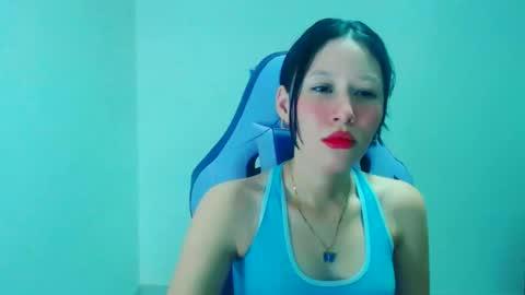 dulce_mauren online show from December 2025 04:52:01 AM
