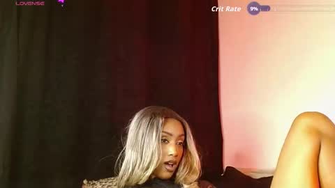 Snapshot of dulce_tara chatting on March 2026 06:19:01 AM online show from March 2026 06:19:01 AM