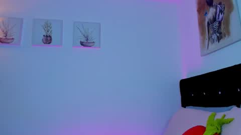 Daniela online show from February 2026 10:44:02 AM