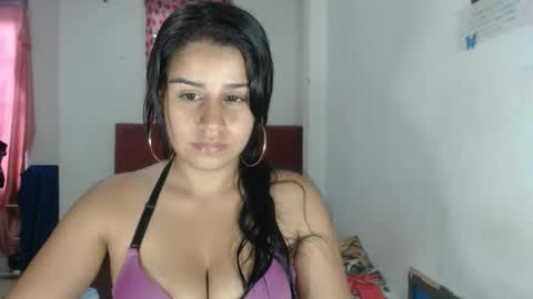 Snapshot of dulcekatty18 chatting on February 2025 12:36:02 PM dulcekatty18 online show from February 2025 12:36:02 PM