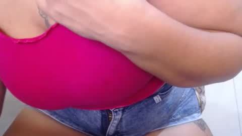 Snapshot of dulcetiffanii chatting on April 2026 07:06:01 PM Sofia online show from April 2026 07:06:01 PM