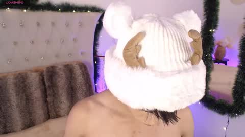 Dulcey online show from December 2025 05:05:01 AM