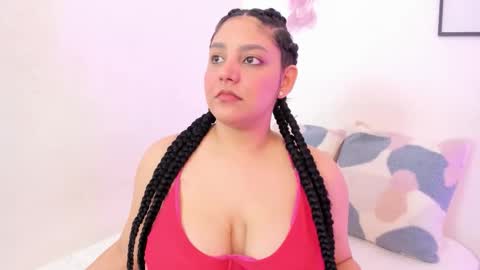 Dulce online show from November 2025 07:46:02 PM