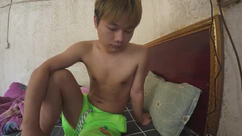 Snapshot of dumeila chatting on December 2025 06:09:02 AM dumeila online show from December 2025 06:09:02 AM