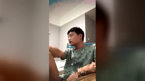 Snapshot of dumeila chatting on March 2026 12:10:02 PM dumeila online show from March 2026 12:10:02 PM