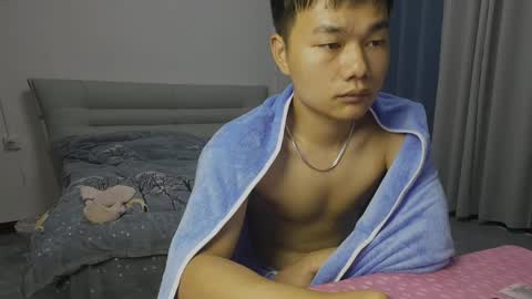 Snapshot of dumeila chatting on April 2026 05:18:01 PM dumeila online show from April 2026 05:18:01 PM