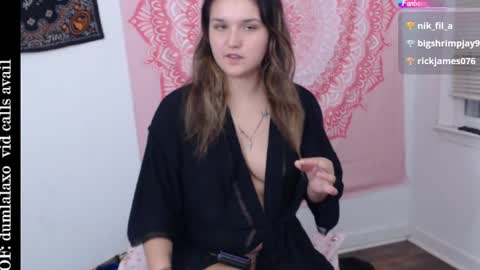 Snapshot of dumlala chatting on October 2025 03:16:02 AM the only advantage you have over me is that u can kiss my ass and i cant  online show from October 2025 03:16:02 AM