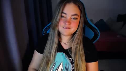 Snapshot of dumont_model chatting on January 2025 04:44:01 AM Nicole online show from January 2025 04:44:01 AM