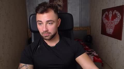 Snapshot of duncanstones chatting on December 2024 08:44:02 AM DuncanStone online show from December 2024 08:44:02 AM