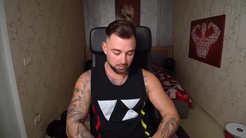 Snapshot of duncanstones chatting on December 2024 05:40:01 PM DuncanStone online show from December 2024 05:40:01 PM