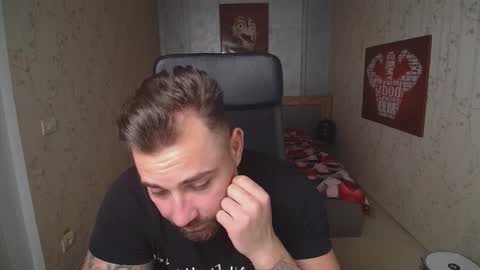 Snapshot of duncanstones chatting on December 2024 03:00:02 PM DuncanStone online show from December 2024 03:00:02 PM