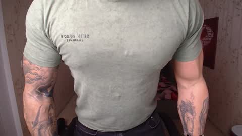 Snapshot of duncanstones chatting on December 2024 01:39:02 PM DuncanStone online show from December 2024 01:39:02 PM