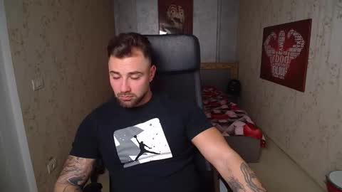 Snapshot of duncanstones chatting on December 2024 05:26:02 PM DuncanStone online show from December 2024 05:26:02 PM