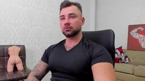 Snapshot of duncanstones chatting on January 2025 02:45:01 PM DuncanStone online show from January 2025 02:45:01 PM