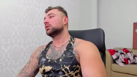 Snapshot of duncanstones chatting on January 2025 01:38:02 PM DuncanStone online show from January 2025 01:38:02 PM