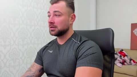 Snapshot of duncanstones chatting on January 2025 05:40:01 AM DuncanStone online show from January 2025 05:40:01 AM