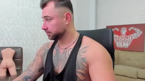 Snapshot of duncanstones chatting on January 2025 10:42:02 AM DuncanStone online show from January 2025 10:42:02 AM