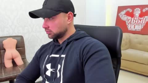 Snapshot of duncanstones chatting on January 2025 01:46:01 PM DuncanStone online show from January 2025 01:46:01 PM