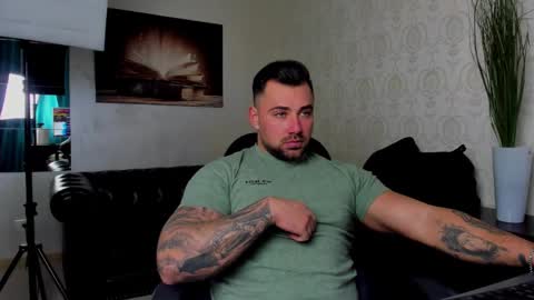 Snapshot of duncanstones chatting on February 2025 10:20:02 AM DuncanStone online show from February 2025 10:20:02 AM