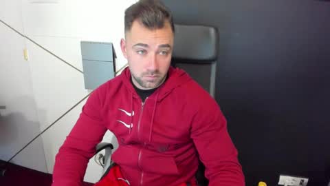 Snapshot of duncanstones chatting on February 2025 05:11:02 AM DuncanStone online show from February 2025 05:11:02 AM