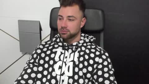 Snapshot of duncanstones chatting on March 2025 05:31:02 AM DuncanStone online show from March 2025 05:31:02 AM