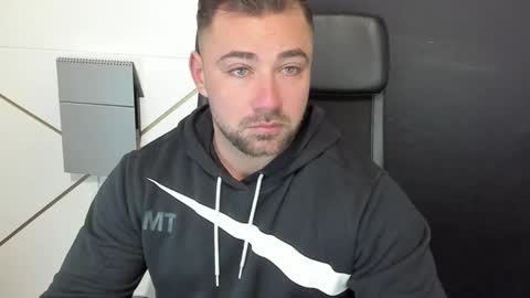 Snapshot of duncanstones chatting on March 2025 05:00:02 AM DuncanStone online show from March 2025 05:00:02 AM