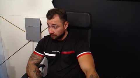 Snapshot of duncanstones chatting on September 2025 05:29:01 AM DuncanStone online show from September 2025 05:29:01 AM