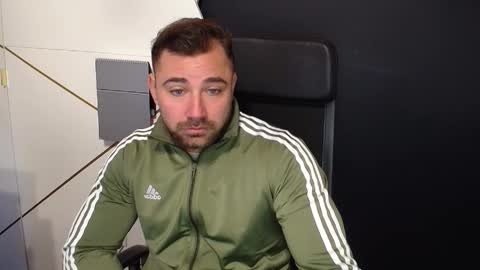 Snapshot of duncanstones chatting on September 2025 04:26:01 AM DuncanStone online show from September 2025 04:26:01 AM