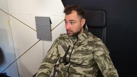 Snapshot of duncanstones chatting on October 2025 05:28:01 AM DuncanStone online show from October 2025 05:28:01 AM