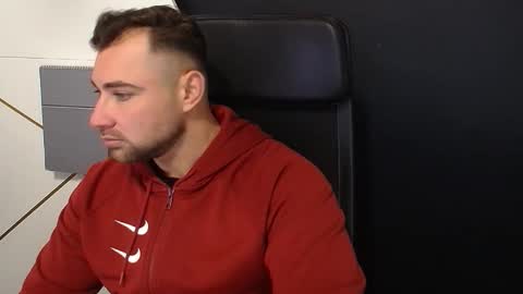 Snapshot of duncanstones chatting on October 2025 05:53:02 AM DuncanStone online show from October 2025 05:53:02 AM