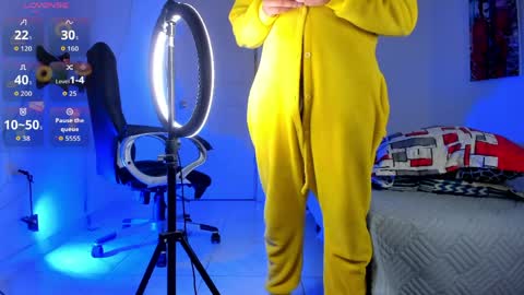 Snapshot of dunkan_kravitz chatting on April 2026 04:46:01 AM Dunkan Kravitz online show from April 2026 04:46:01 AM
