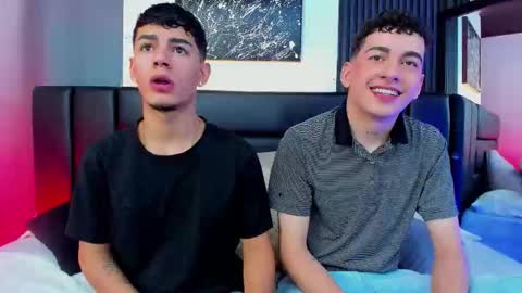 Snapshot of duolust chatting on November 2025 08:10:01 PM Thomas and Noah online show from November 2025 08:10:01 PM