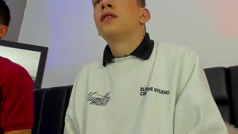 Snapshot of duolust chatting on March 2026 11:21:01 AM Thomas and Noah online show from March 2026 11:21:01 AM