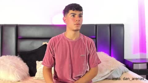 Snapshot of duolust chatting on April 2026 02:11:01 PM Thomas and Noah online show from April 2026 02:11:01 PM