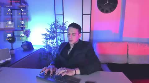 Dustin Sonne online show from December 2025 03:33:01 AM