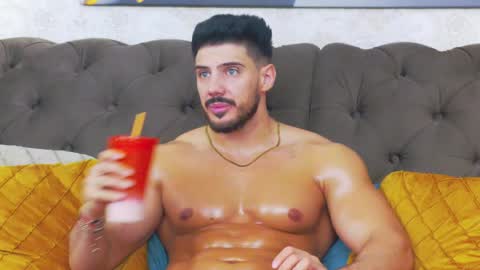 Dustin online show from April 2026 05:30:01 AM