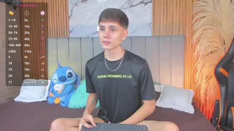 Snapshot of dustinlevine chatting on March 2026 12:32:02 PM Dustin Levy online show from March 2026 12:32:02 PM