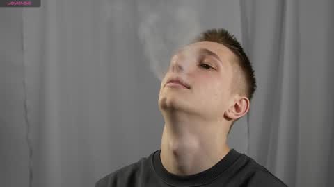 Snapshot of dustyn_fox chatting on December 2024 05:30:01 PM Dustyn online show from December 2024 05:30:01 PM