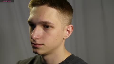 Snapshot of dustyn_fox chatting on December 2024 05:26:02 PM Dustyn online show from December 2024 05:26:02 PM